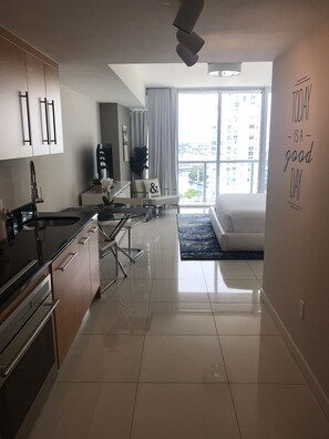 1 soverom, reiseseng for barn og internettilgang