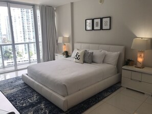 1 bedroom, travel crib, internet