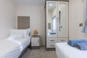 2 bedrooms, internet