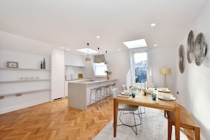 Design Apartment | In-room dining
