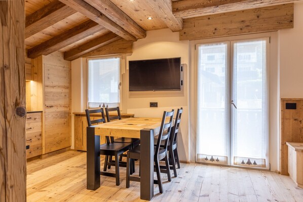 Dining - Lino Deluxe Suite with Wellness (Borca di Cadore)