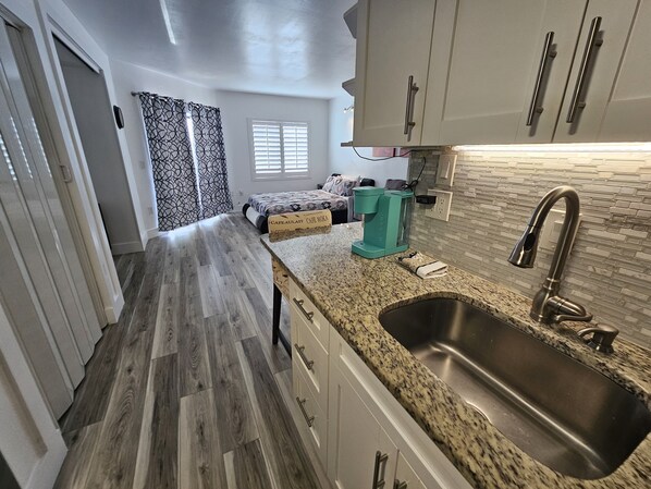 1 bedroom, desk, iron/ironing board, free WiFi