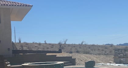 LakeTime Casita with Pool/Spa, 2/2, boat/RV parking quiet beautiful views