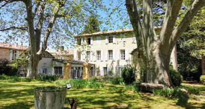1560- Domaine Des Cinq Jardins- A Magical and authentic mansion.
