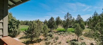 Eagle Crest dog friendly on the golf course home