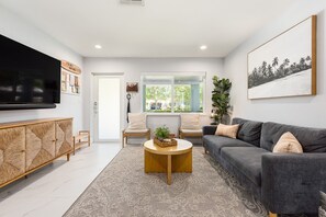 Smart TV - !! Modern & Stylish Fort Lauderdale Getaway !! (Fort Lauderdale)