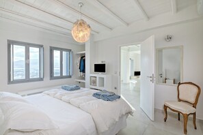 4 bedrooms, free WiFi, bed sheets