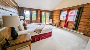 6 bedrooms, iron/ironing board, WiFi, bed sheets - The Minks: 6-bedroom luxury mountain chalet with hot tub & sauna (Golden)