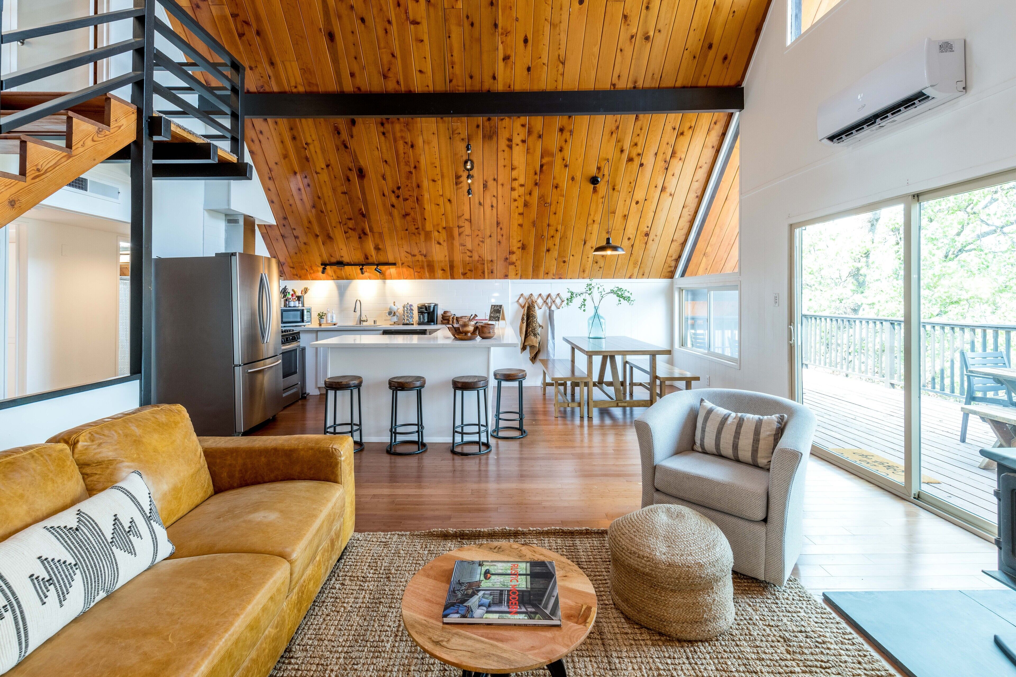 Smart TV, table tennis