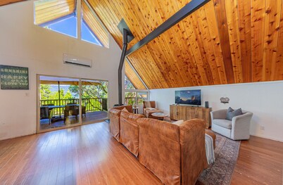 Oakhurst Cabin|Bass Lake View|Game Room|Hot Tub!