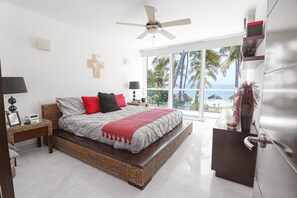 3 chambres, coffre-fort, bureau, fer et planche Ă repasser