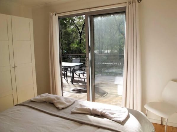 2 bedrooms, iron/ironing board