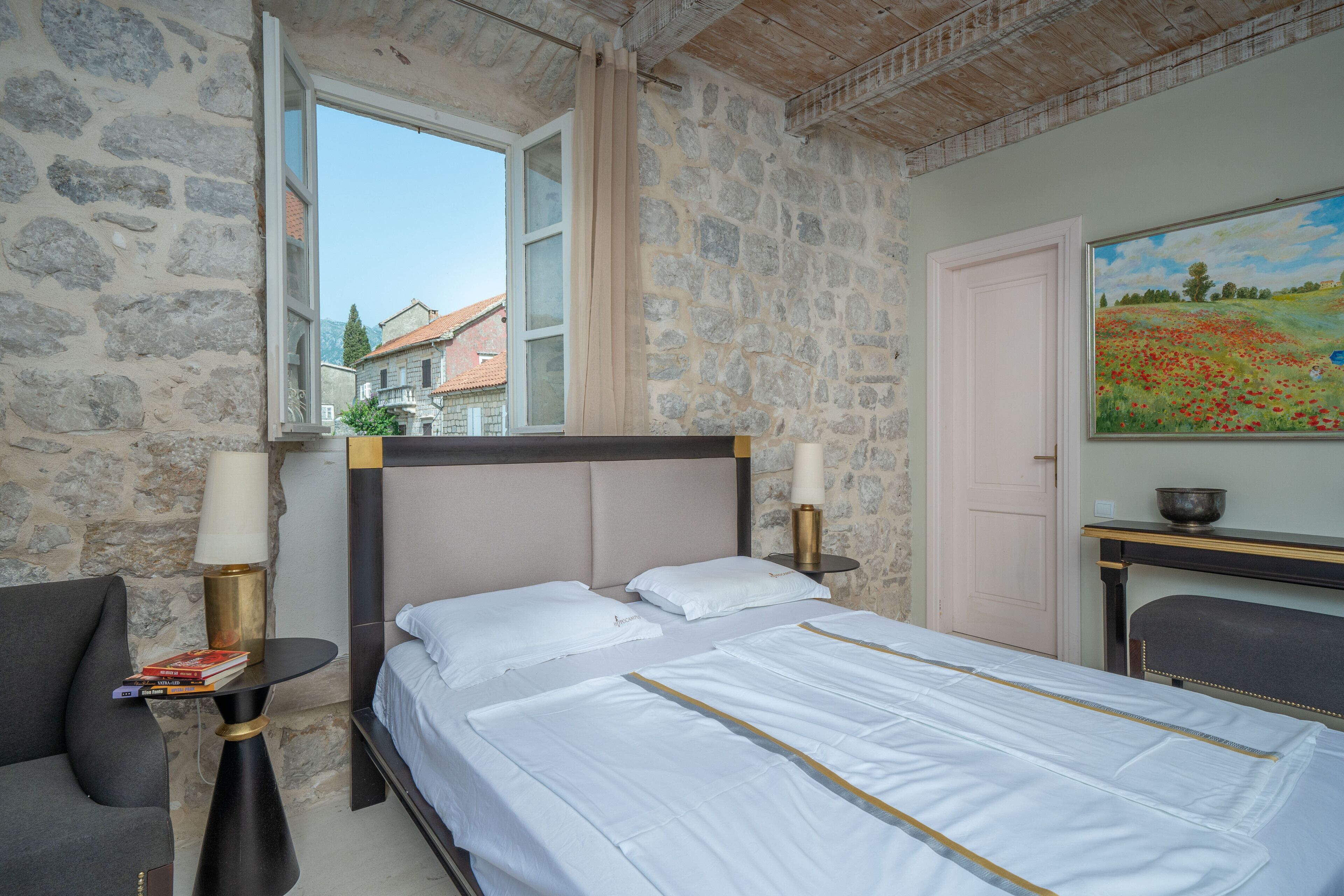 3 bedrooms, WiFi
