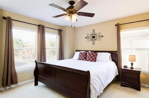 6 chambres, fer et planche à repasser, Wi-Fi gratuit, draps fournis