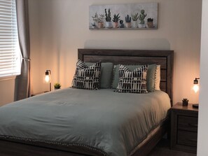 4 bedrooms, desk, iron/ironing board, free WiFi