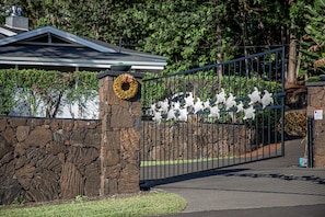 Property grounds - Private Peaceful Beautiful House (Kailua-Kona)