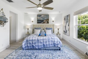 3 bedrooms, desk, travel cot, free WiFi - Elegant 3BR home with pool near downtown (West Palm Beach)