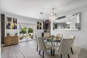 Dining - Elegant 3BR Getaway w/ Pool, Near WPB Hotspots (West Palm Beach)