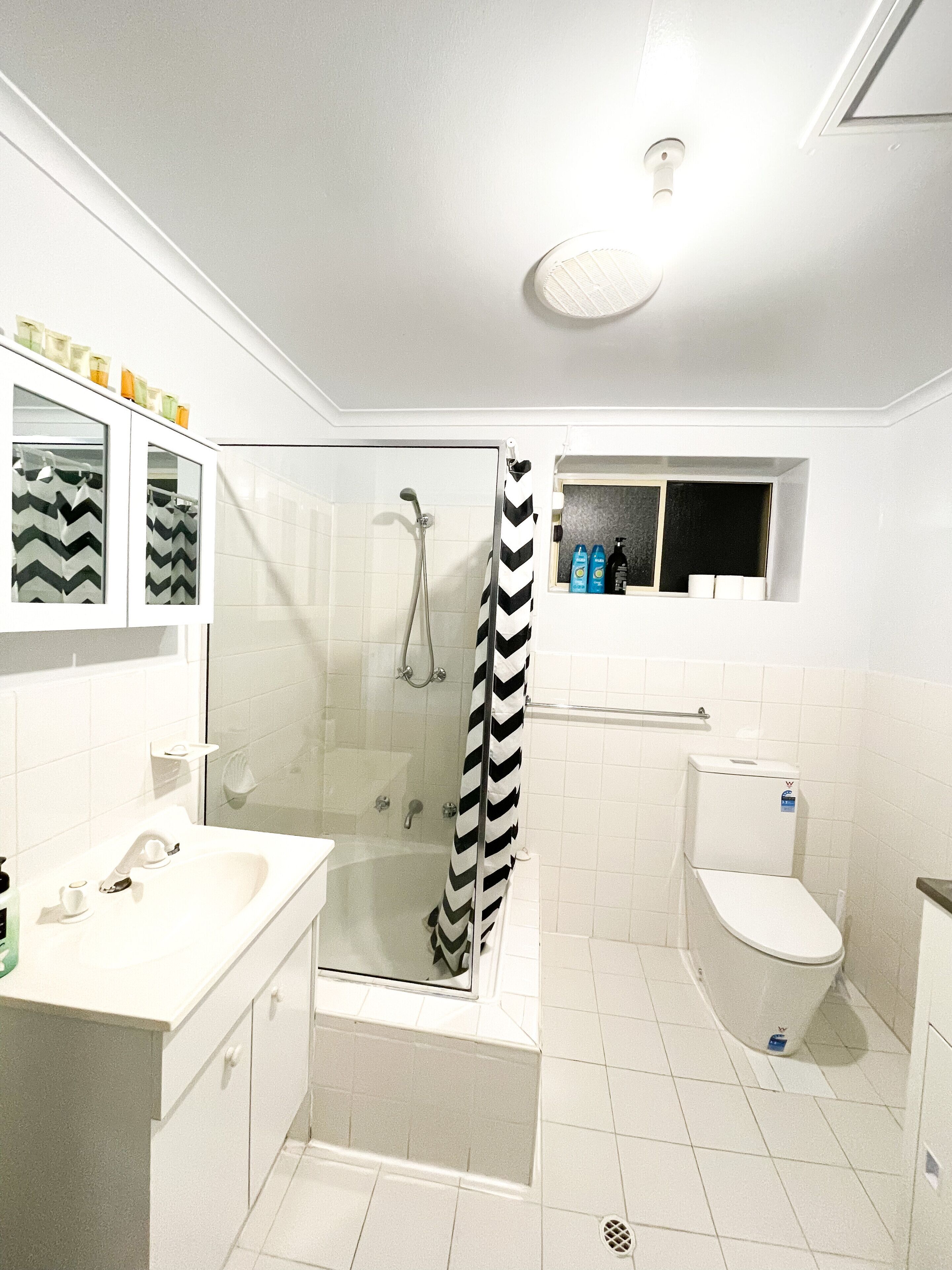 2 BR beach front entire apartment 5/22 — image 8