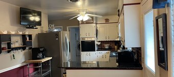 Willow Acres Retreat near outlets, shows and restaurants.