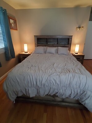 3 bedrooms, iron/ironing board, travel cot, free WiFi