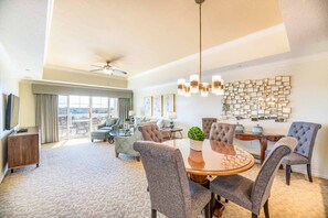 Dining - 5 Star Condo on Orlando’s most Exclusive Reunion Resort and Spa, Orlando Condo 5461 (Kissimmee)