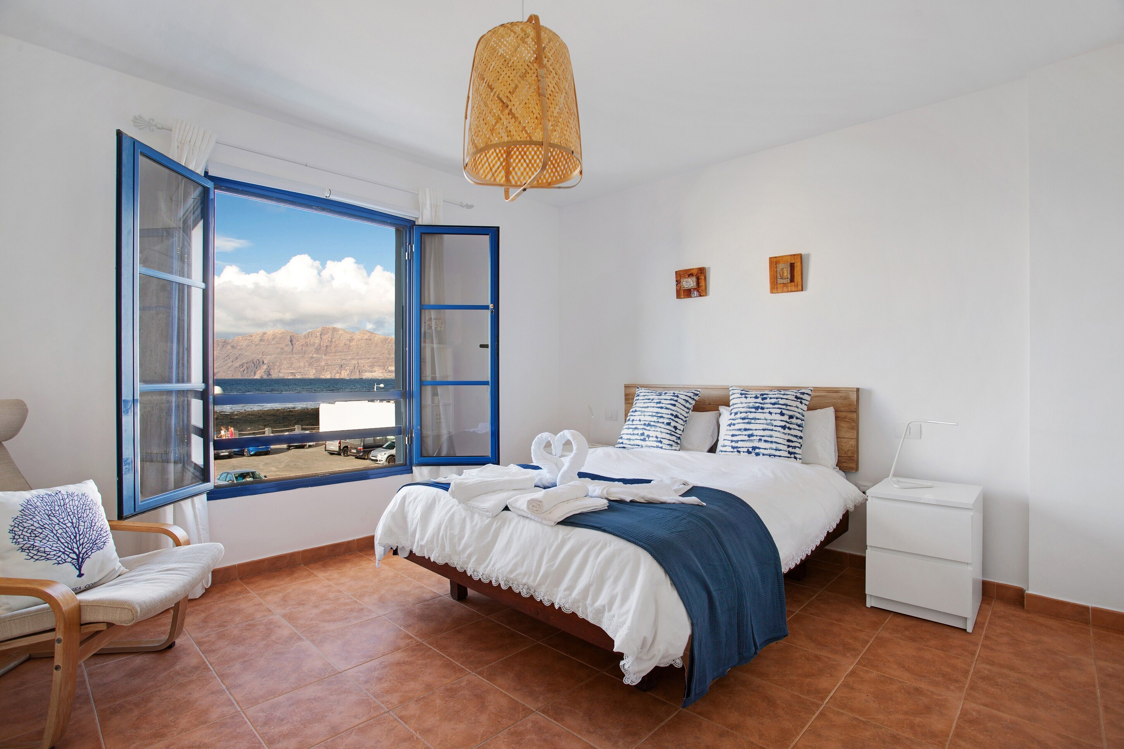 4 camere, ferro/asse da stiro, Wi-Fi gratuito, lenzuola