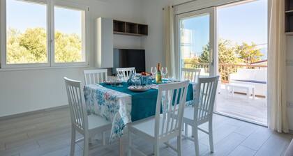 Vacation Home "Cala Gonone 2 near the Beach with Sea & Mountain View, Wi-Fi & Terrace