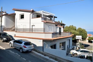Exterior - Vacation Home Cala Gonone near the Beach with Sea & Mountain View, A/C, Wi-Fi & Terrace (Cala Gonone)