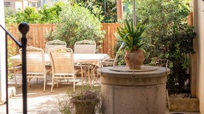 Outdoor dining - Holiday Home Casa Tramuntana with Mountain View, Wi-Fi, Garden & Terrace (Sóller)