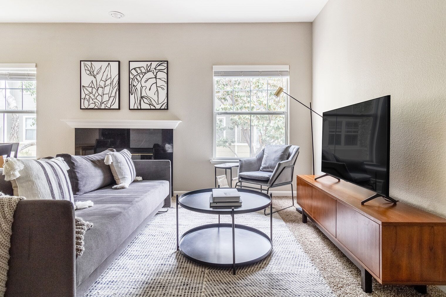 Bright Santa Clara 2BR w/ W/D, Gym, Pool, walk to Safeway, by Blueground