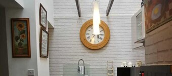 Tranquil Retreat - 3 Bedroom House with hot tub