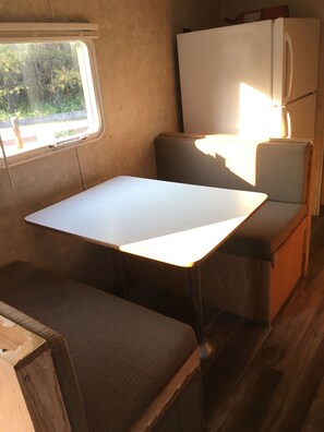 Dining - Travel trailer located 7 miles from downtown whitefish, 35 miles to GNP. (Whitefish)