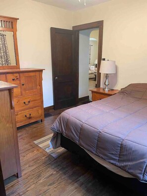 2 habitaciones, wifi gratis y ropa de cama