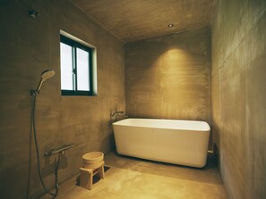 Private Vacation Home, Non Smoking | Bathroom | Separate bathtub and shower, free toiletries, hair dryer, slippers - Kominka yado LOOF Shikinoie (Otsuki)