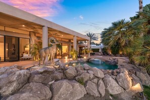 Exterior - 6,500+ Square Foot La Quinta Home On PGA Course (La Quinta)
