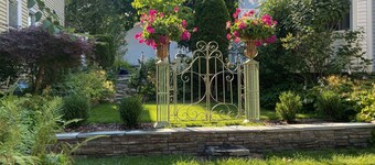 Beautiful updated home - best downtown neighborhood - walk to everything