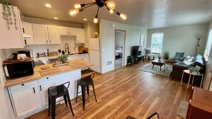 Unclassified image, 3 of 11, button - Sellwood Custom Private Space (Portland)
