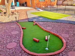 Property grounds - Centrally located beautiful remodeled house with 3 bedrooms, 2 bathrooms. (Albuquerque)