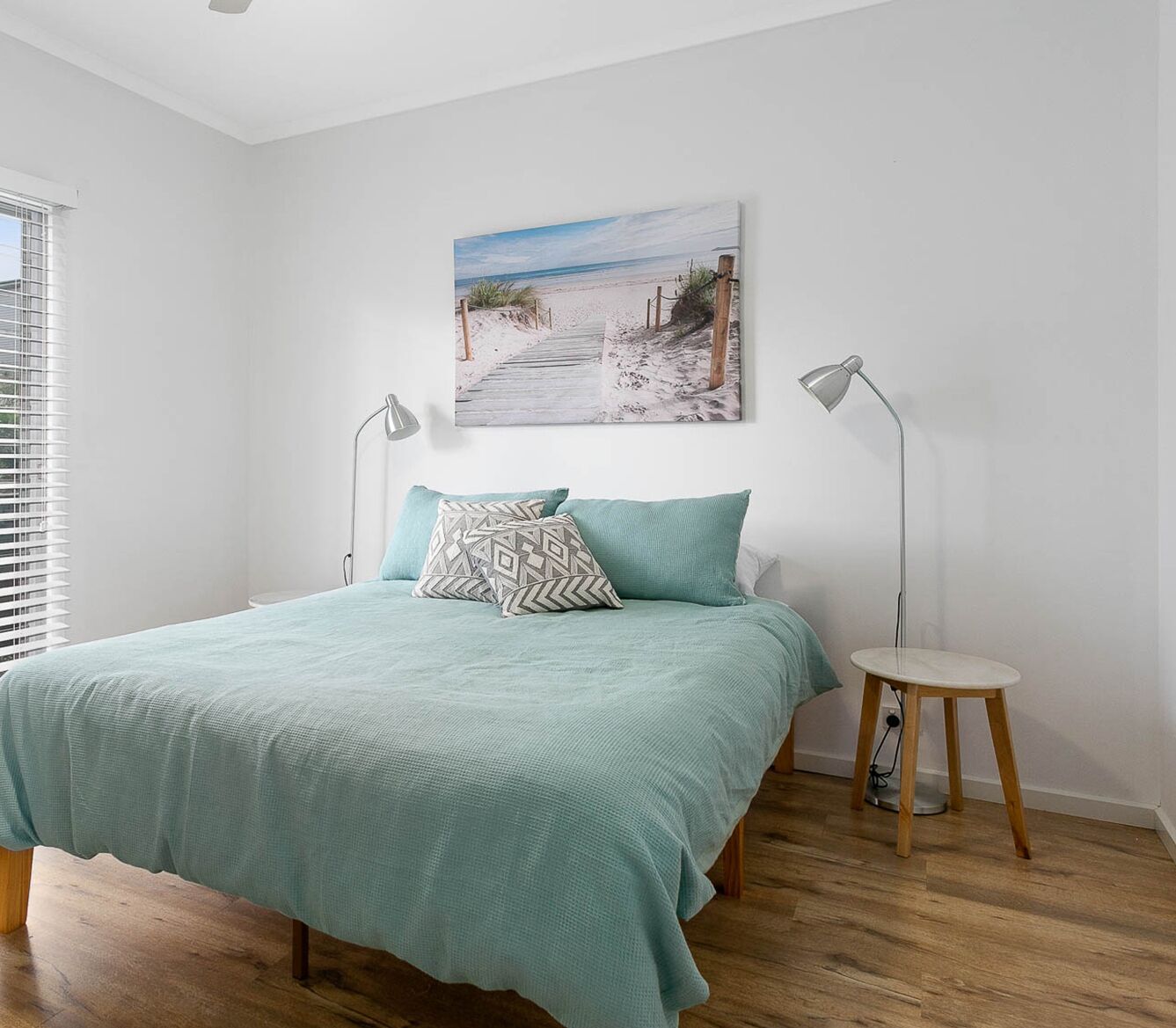Ultimate in Middleton Coastal Style with Views – Sleeps 10 — image 12