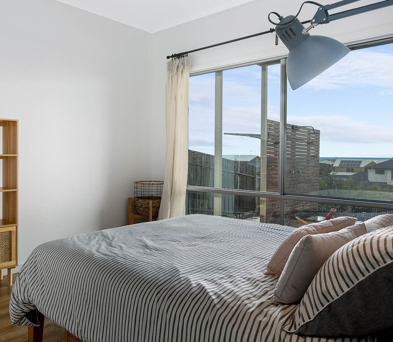 Ultimate in Middleton Coastal Style with Views – Sleeps 10 — image 14