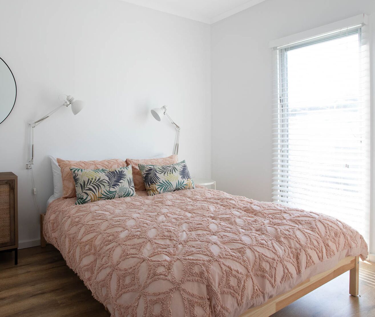 Ultimate in Middleton Coastal Style with Views – Sleeps 10 — image 15