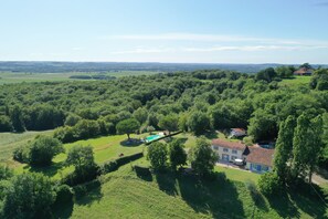 Exterior - Ferme Restaurée, vue Exceptionnelle sur 15 000 m² Sans Voisinage + Piscine (Pouydraguin)