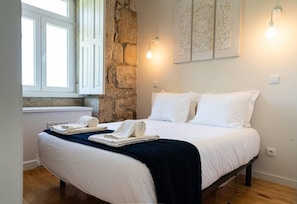 1 chambre, fer et planche Ă repasser, Wi-Fi, draps fournis
