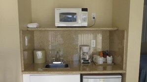 Private kitchen - Coronet Motel (Palo Alto)