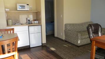 Junior Suite | Living area