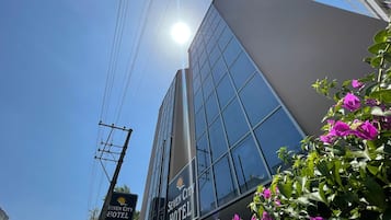 Fachada de la propiedad