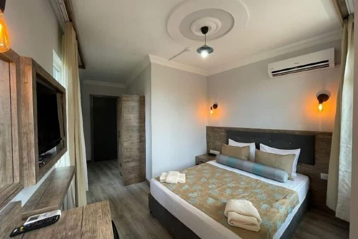 Wi-Fi de cortesia, roupa de cama