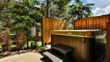 Idromassaggio all'aperto