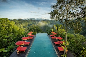 Outdoor pool, open 7:00 AM to 9:30 PM, pool umbrellas, sun loungers - Buahan, A Banyan Tree Escape (Payangan)